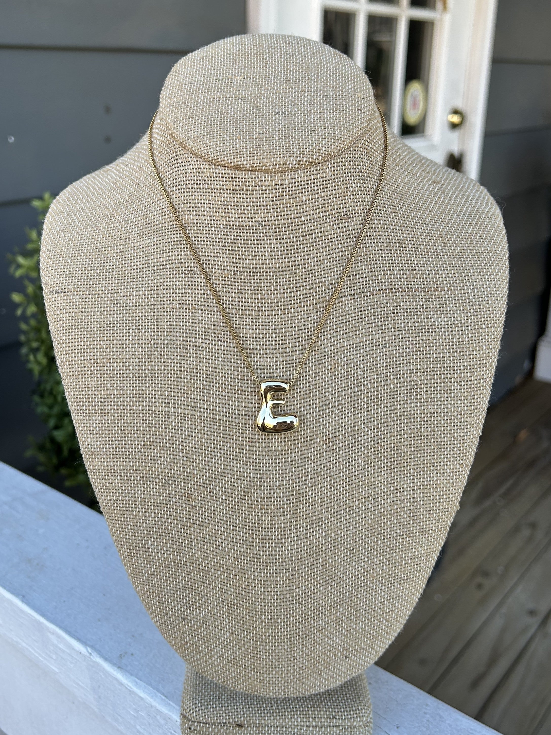 Bubble Initial Short Necklace