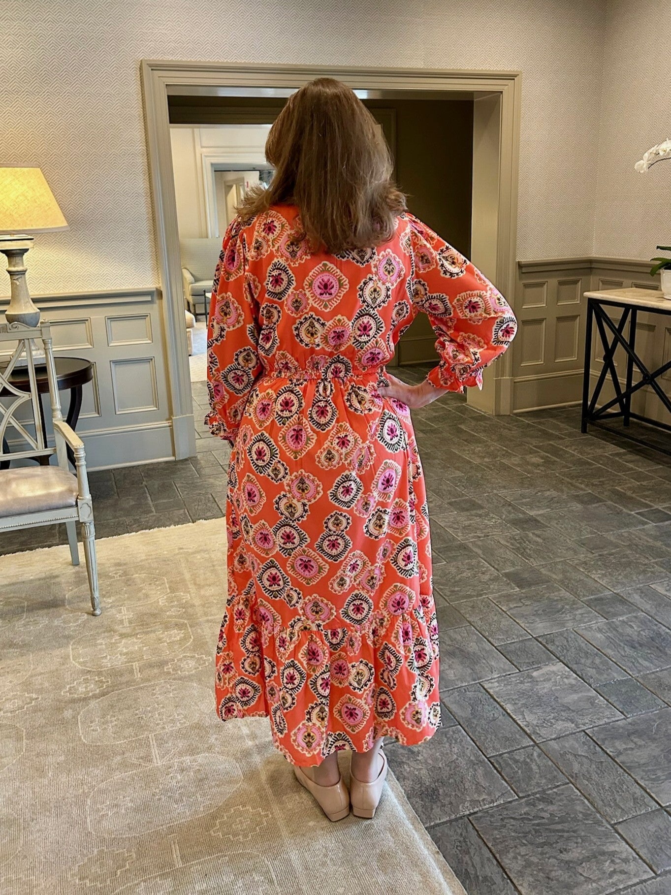 Contrasting V-Neck Maxi Dress