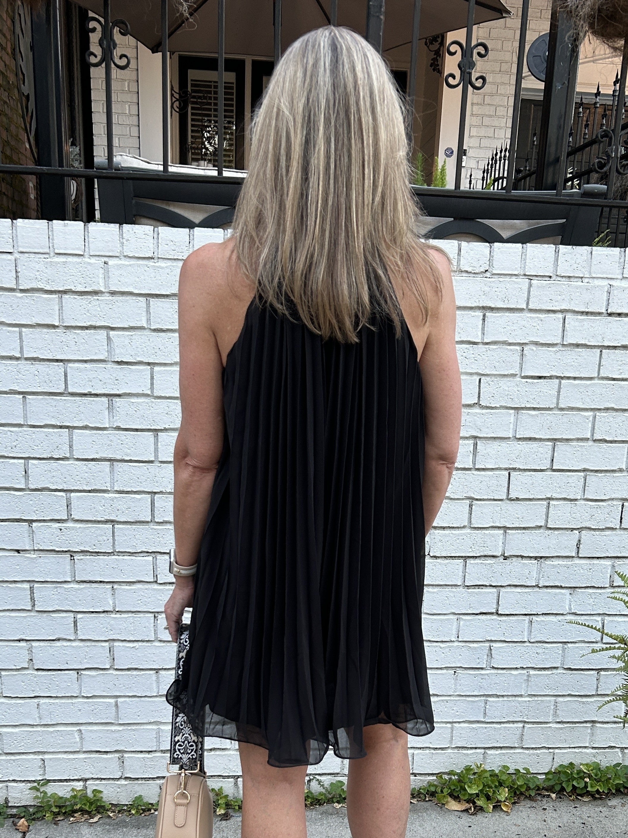 Elegant Black Sleeveless Dress