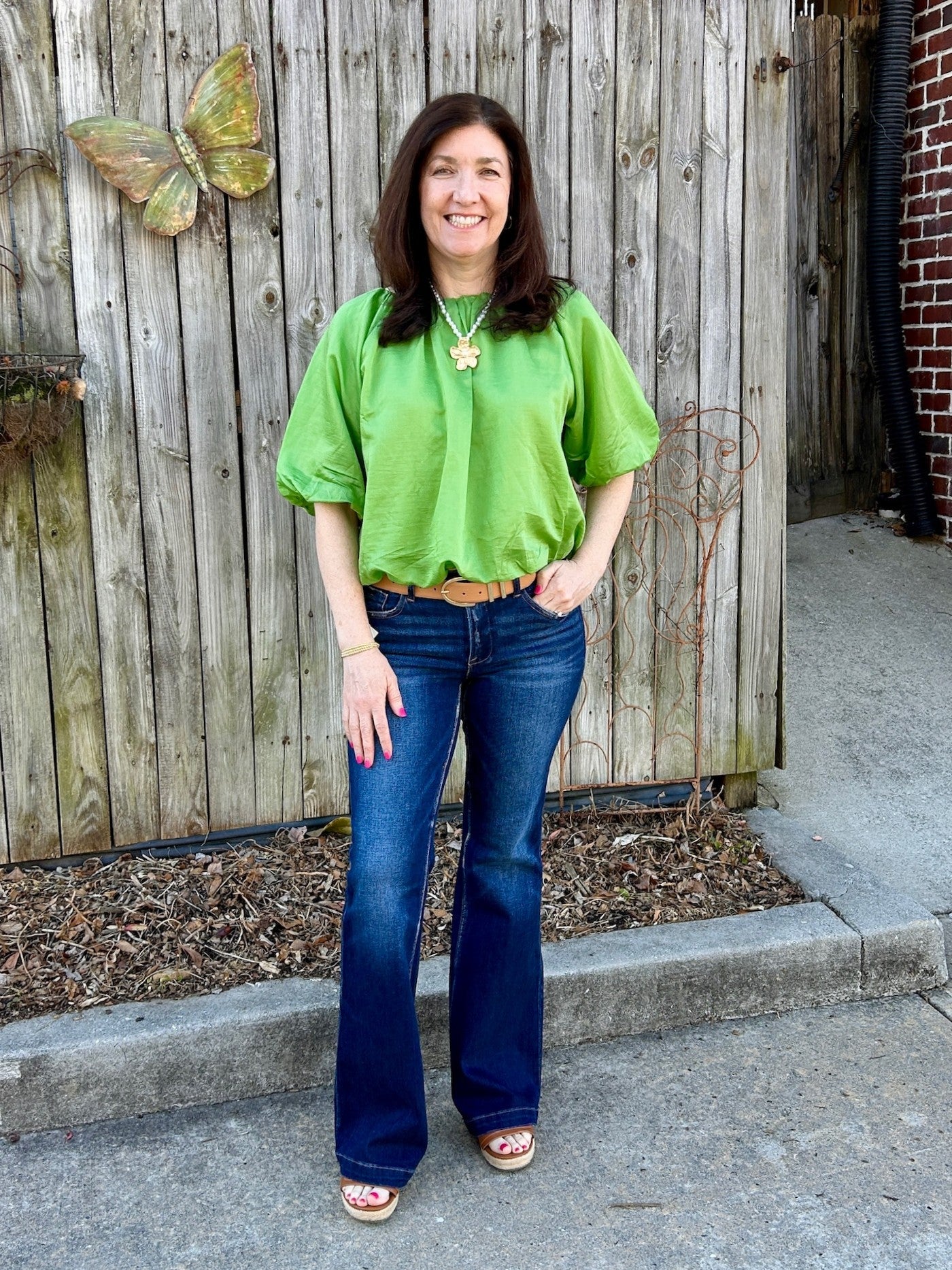 Short Sleeve Top with Gathered Neck in Pear Green