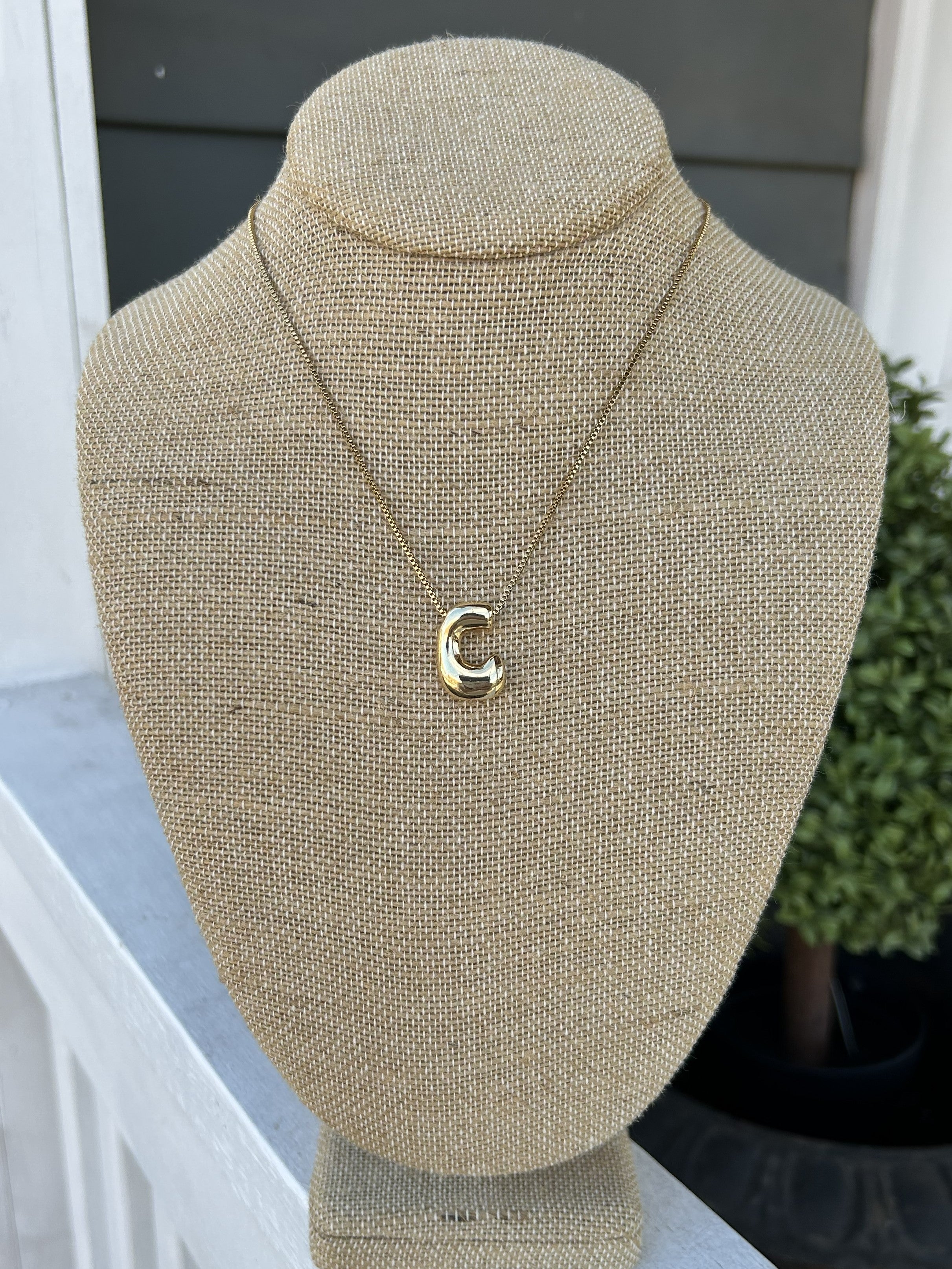 Bubble Initial Short Necklace
