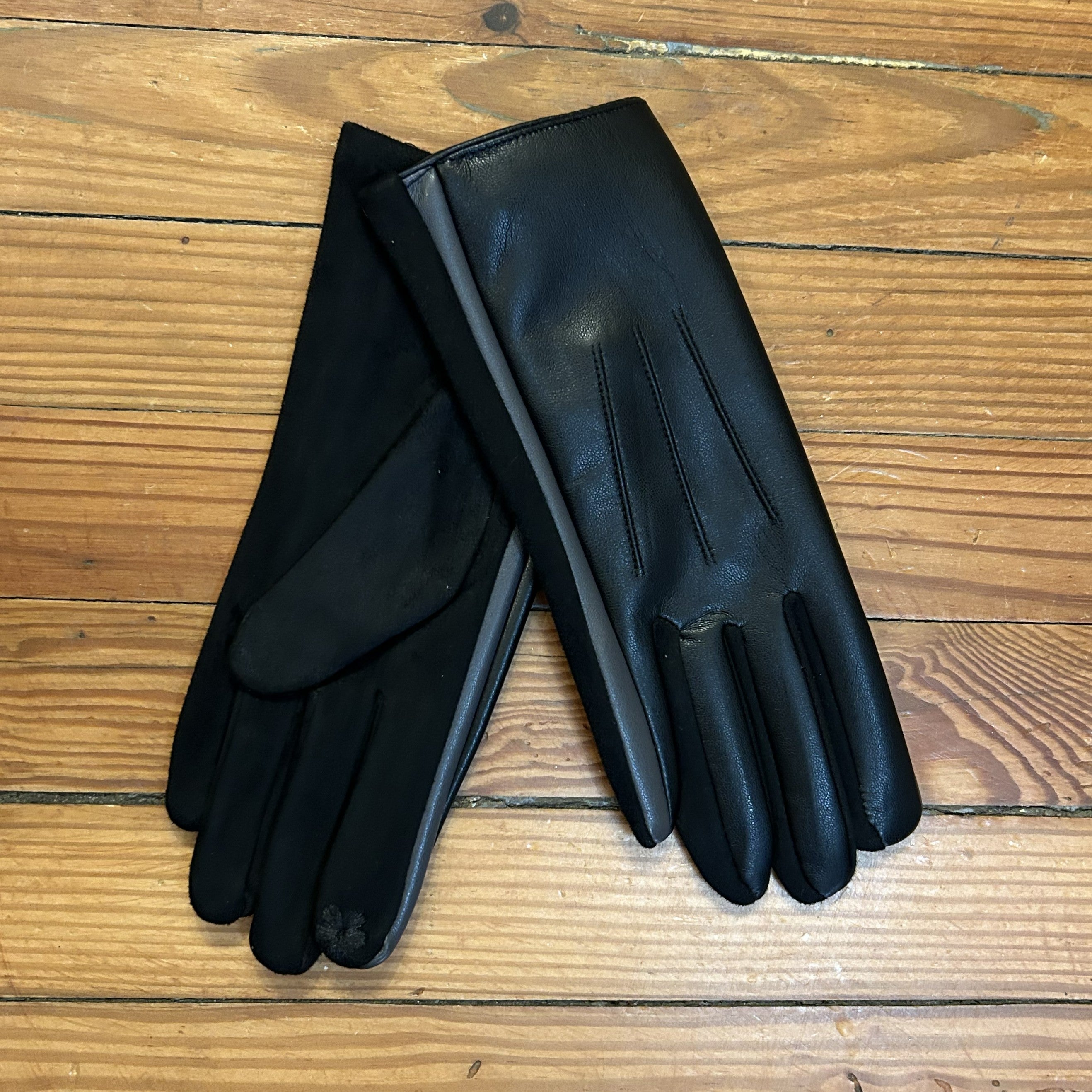 Faux Leather Gloves with Touch Screen Functionality - PP