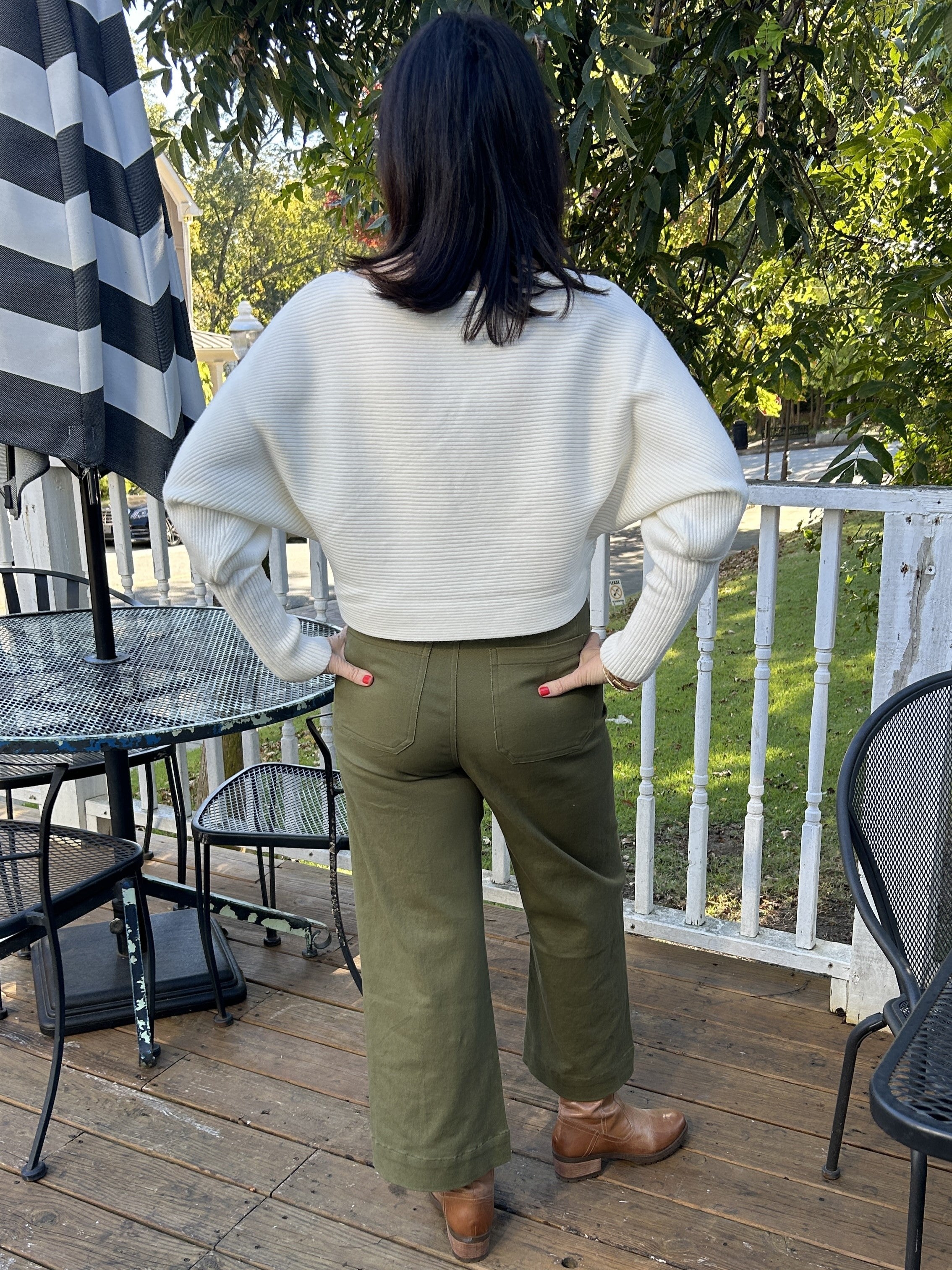 High Waisted Flared Jeans/Pants