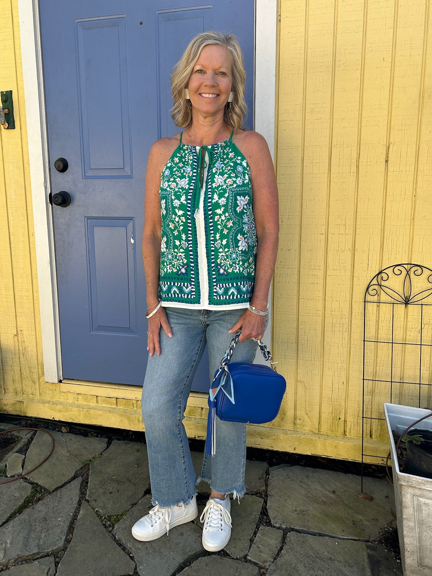 Sleeveless Floral Button up Top w/ Border Accent