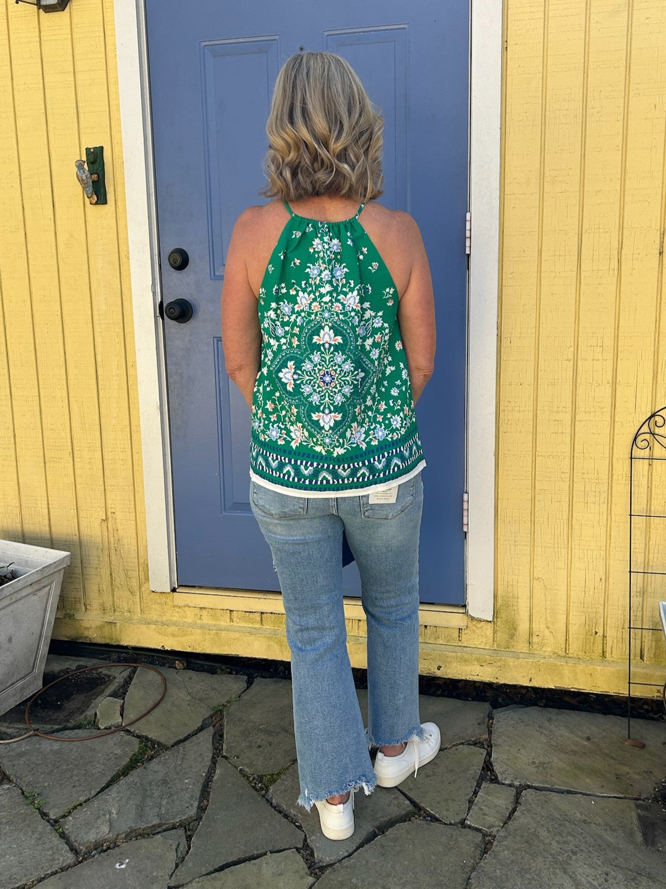 Sleeveless Floral Button up Top w/ Border Accent