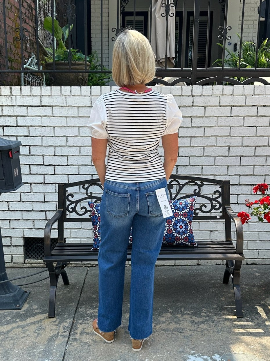 Striped Knit Top w/ Short Sleeves in Navy & White