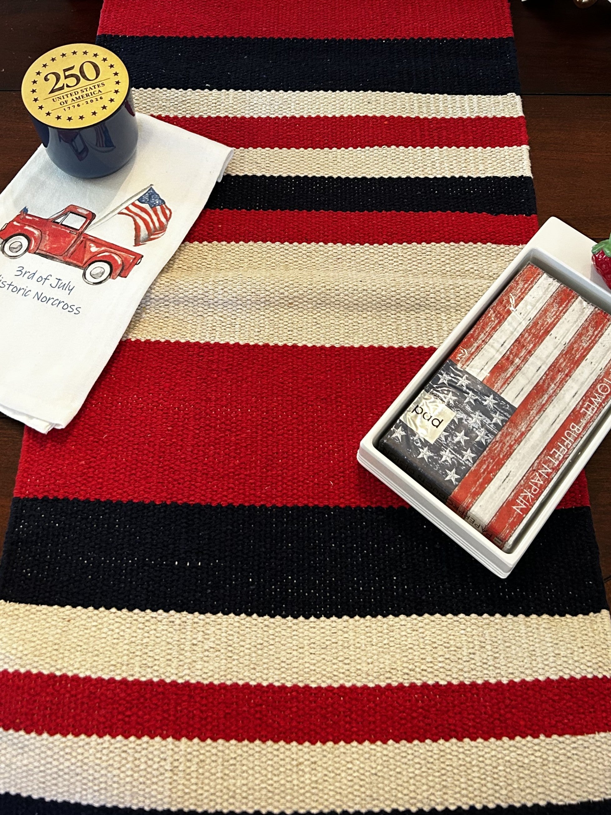 Stripe Americana Runner