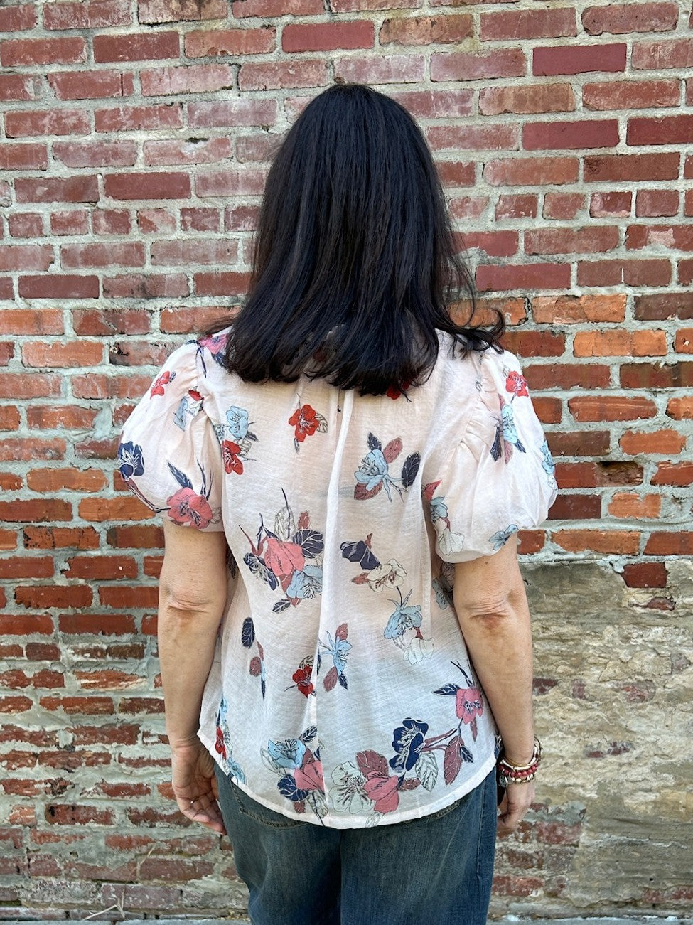 Floral Print Puffed Sleeve Top w/ Lace Placket