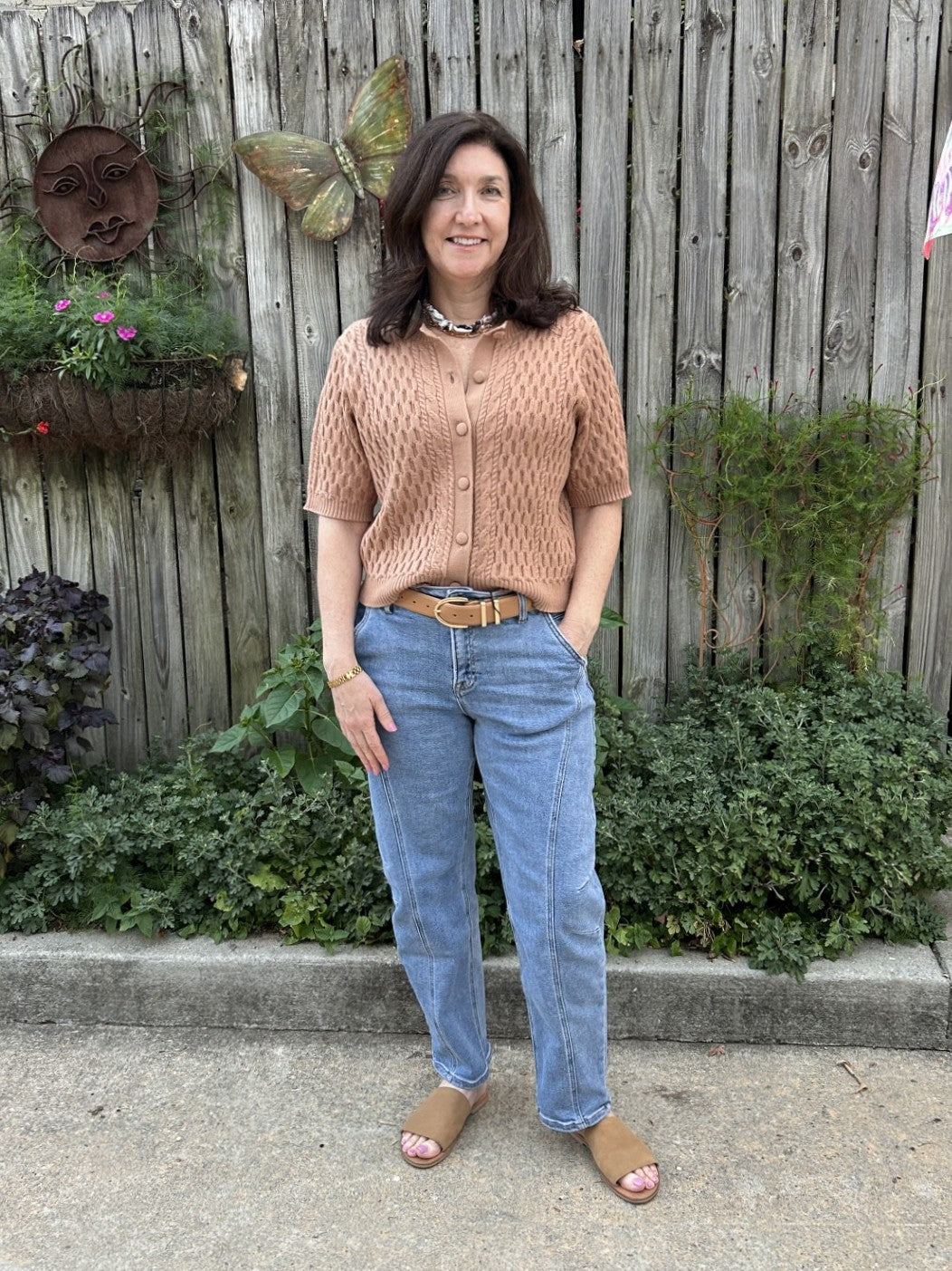 These Risen Mid Rise Fit Crop Barrel Jeans in medium denim offer a flattering slight barrel silhouette that adds a modern twist to your casual wardrobe. Designed for comfort, their cropped length and soft fabric make them perfect for all-day wear. Front stitch detailing enhances the style with subtle, eye-catching accents.

Material: 93% Cotton / 5% Polyester / 2% Spandex

Care Instructions: Machine wash cold, hang to dry