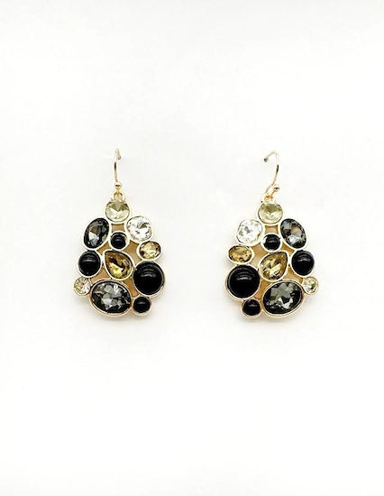 Make a refined statement with these exquisite gold dangle earrings, showcasing an alluring blend of black multi-toned stones that create depth and visual intrigue. The flowing design moves gracefully with you, adding an air of sophistication to any ensemble. Whether you're dressing up for an evening event or elevating your professional wardrobe, these versatile pieces deliver timeless elegance.&nbsp;