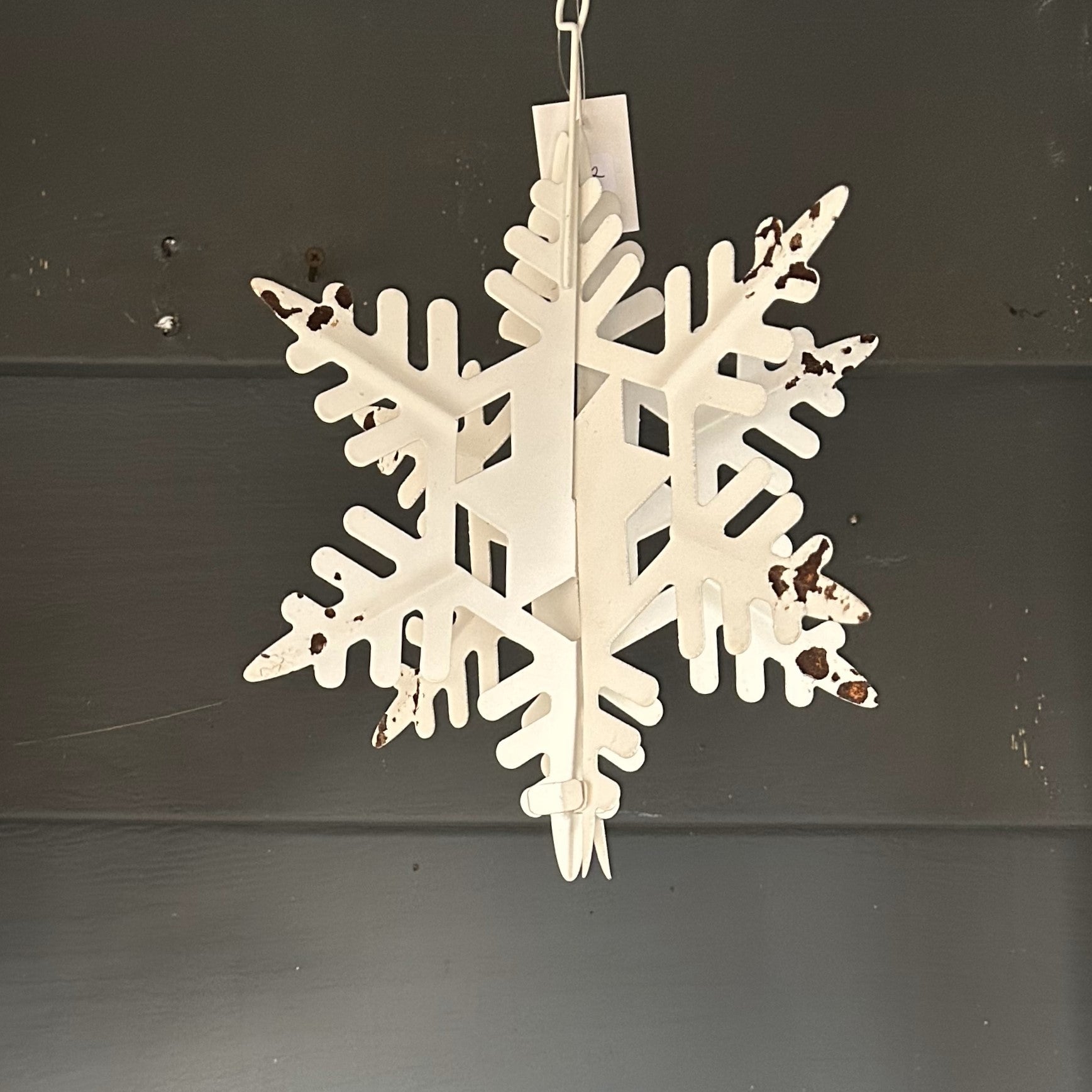 How cute are these rustic metal white snowflakes!? We love the way they fit together and hang. Complete with jute rope, they are an easy way to decorate your porch ceiling, add dimension to a room, create a farmhouse or whimsy vibe,...   They measure 8" in diameter.  
