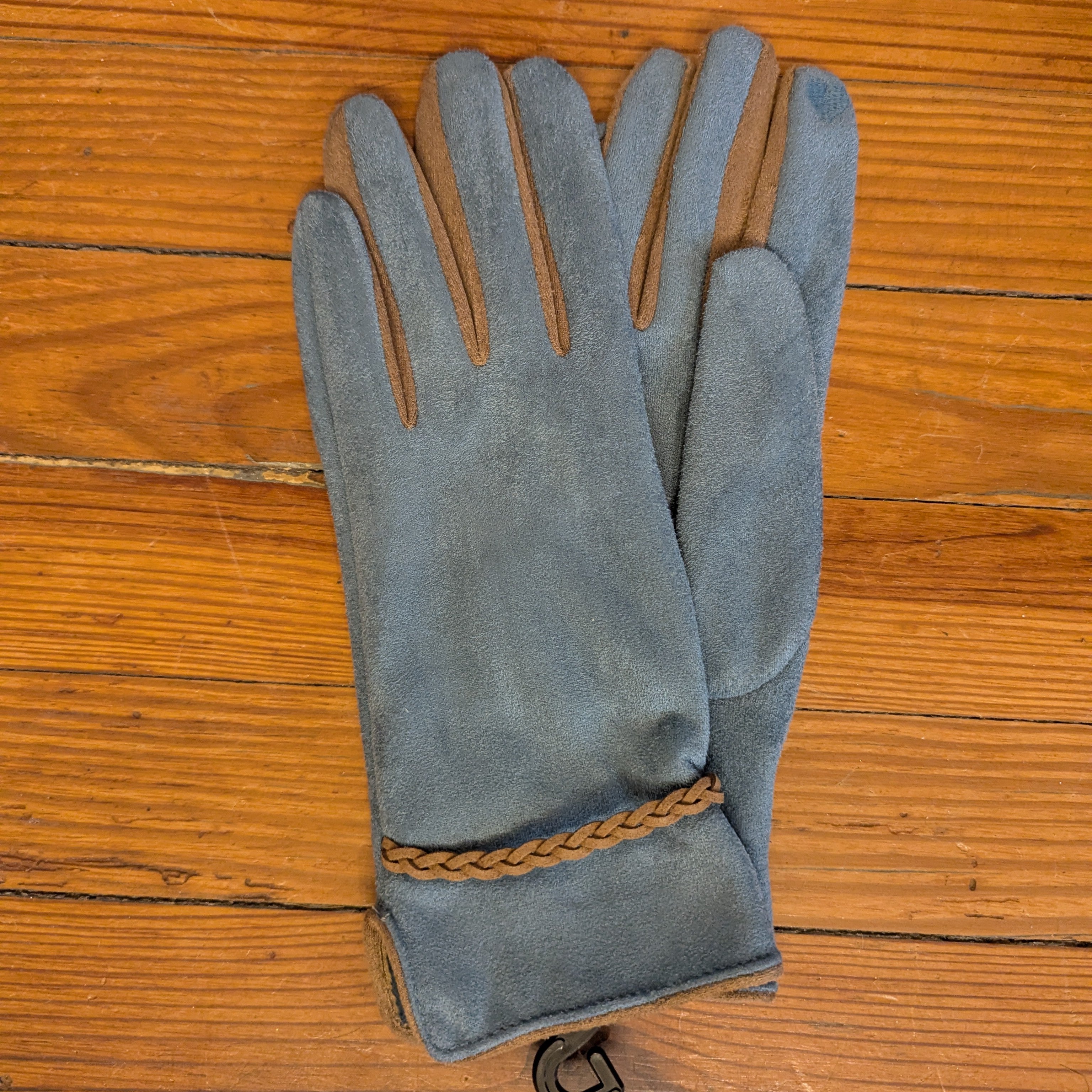 New Gloves with Touch Screen Functionality