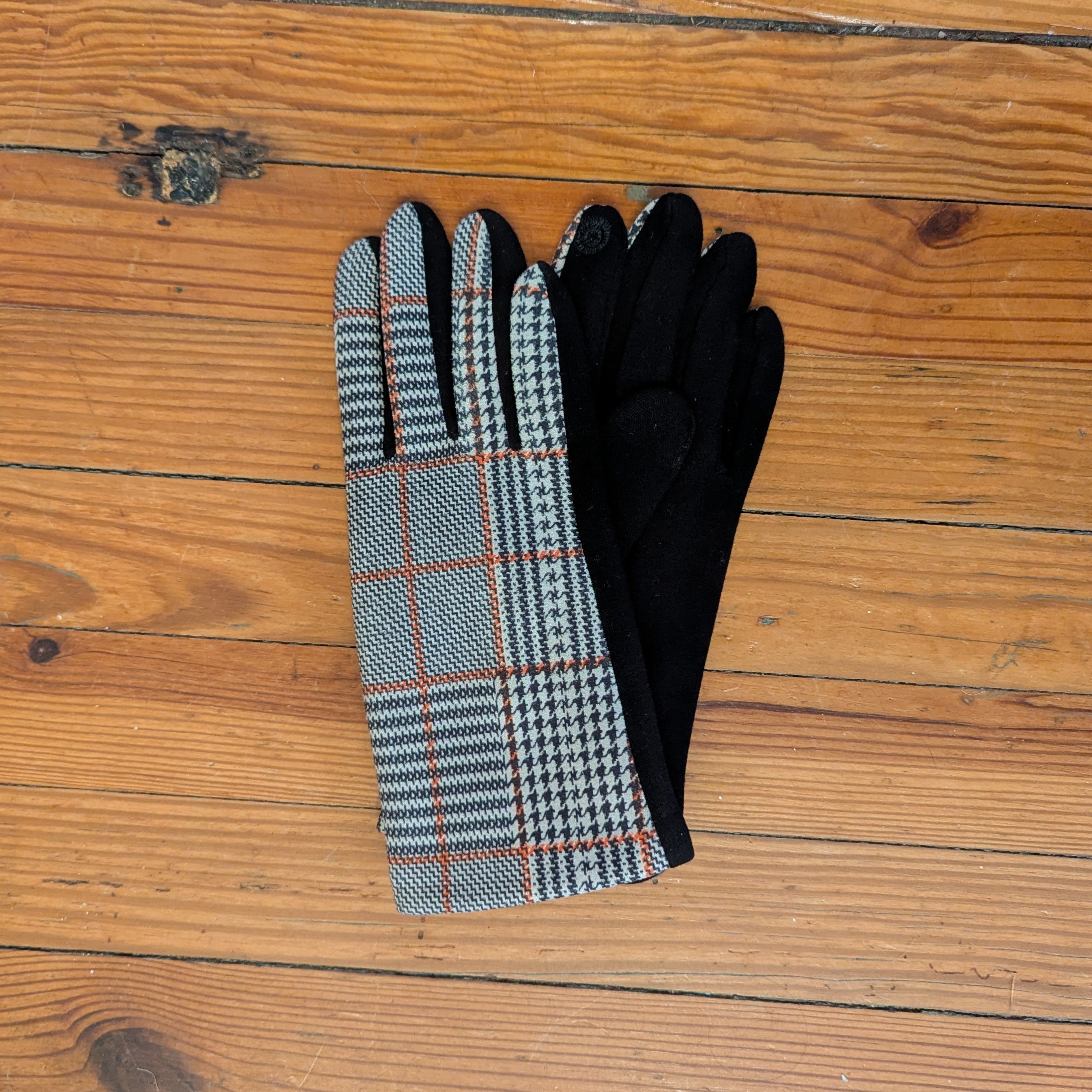 New Gloves with Touch Screen Functionality