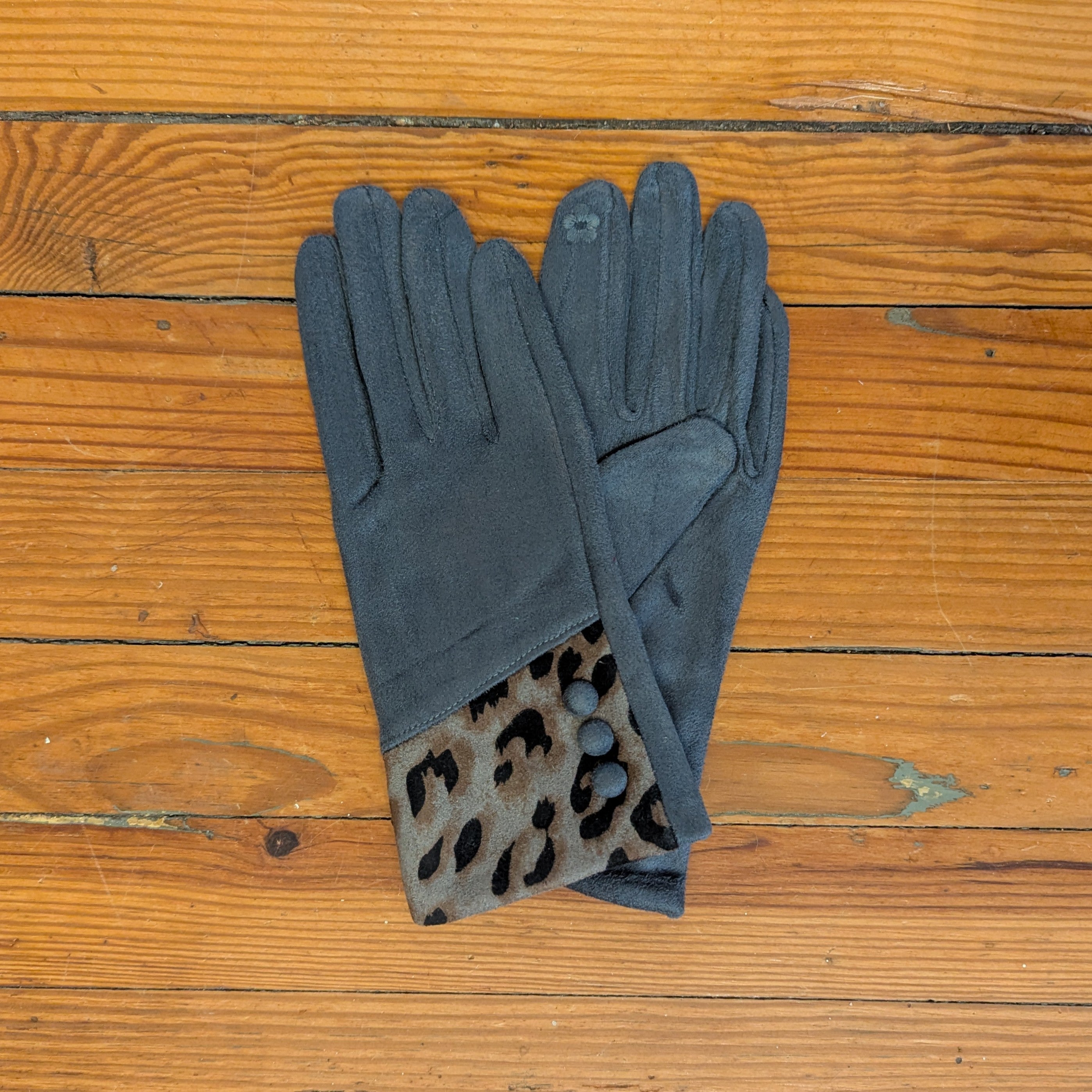 New Gloves with Touch Screen Functionality