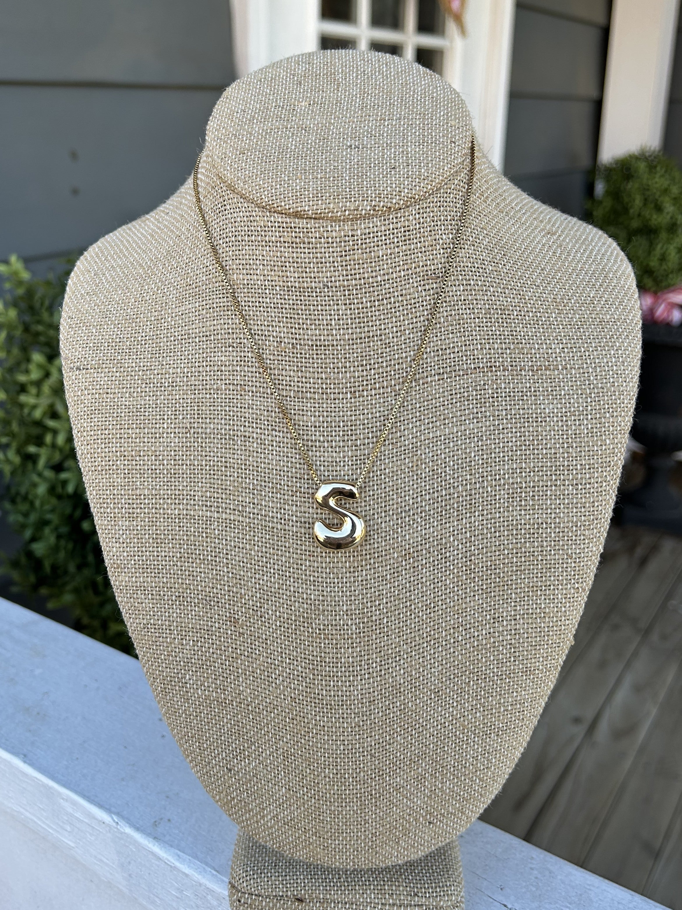 Bubble Initial Short Necklace
