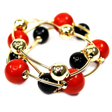 Your game day will look with this striking stretch bracelet set in bold red, black, and gold. Perfectly coordinated pieces let you mix and match to showcase your team spirit with effortless style. Whether you're heading to the stadium or cheering from home, these versatile bracelets add the perfect finishing touch to any outfit.