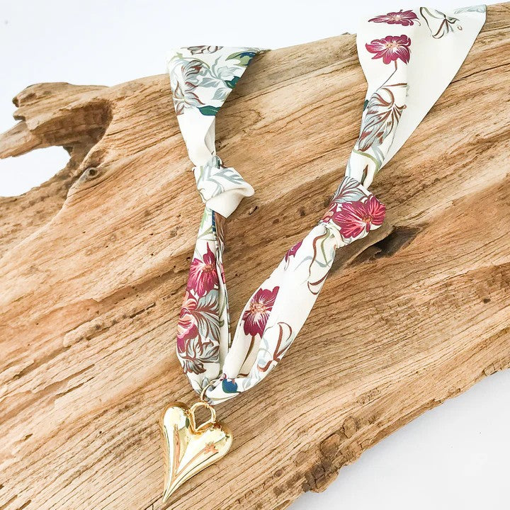 Stylish Scarf Necklaces