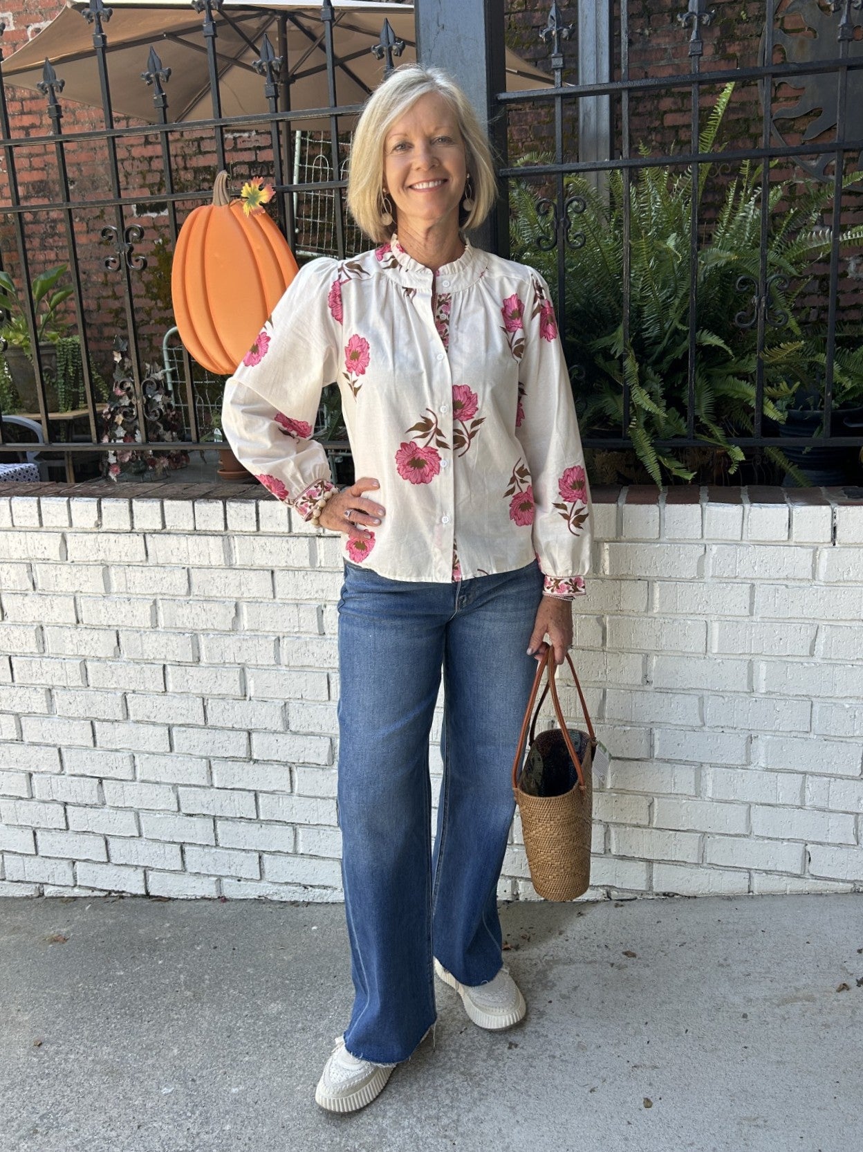 Long Sleeve Floral Print Top in Cream & Pink
