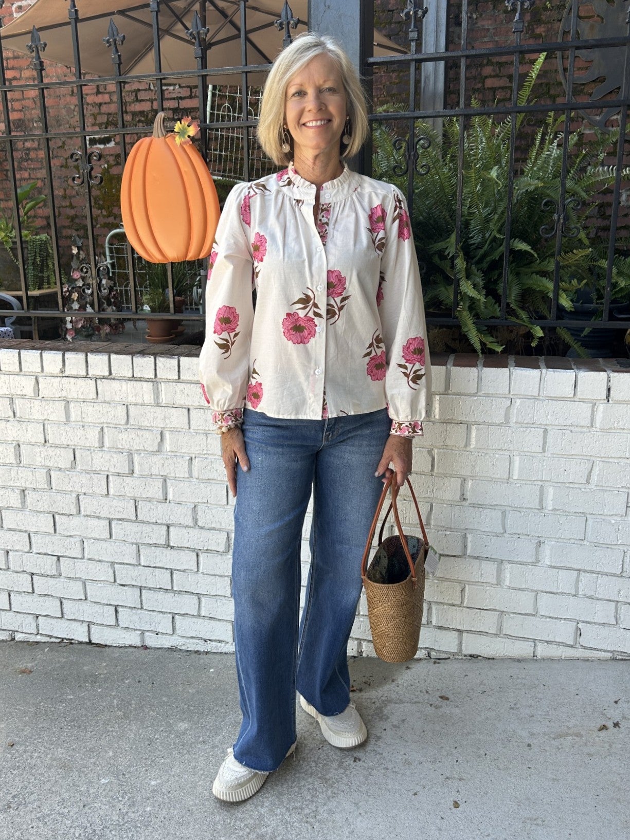 Long Sleeve Floral Print Top in Cream & Pink