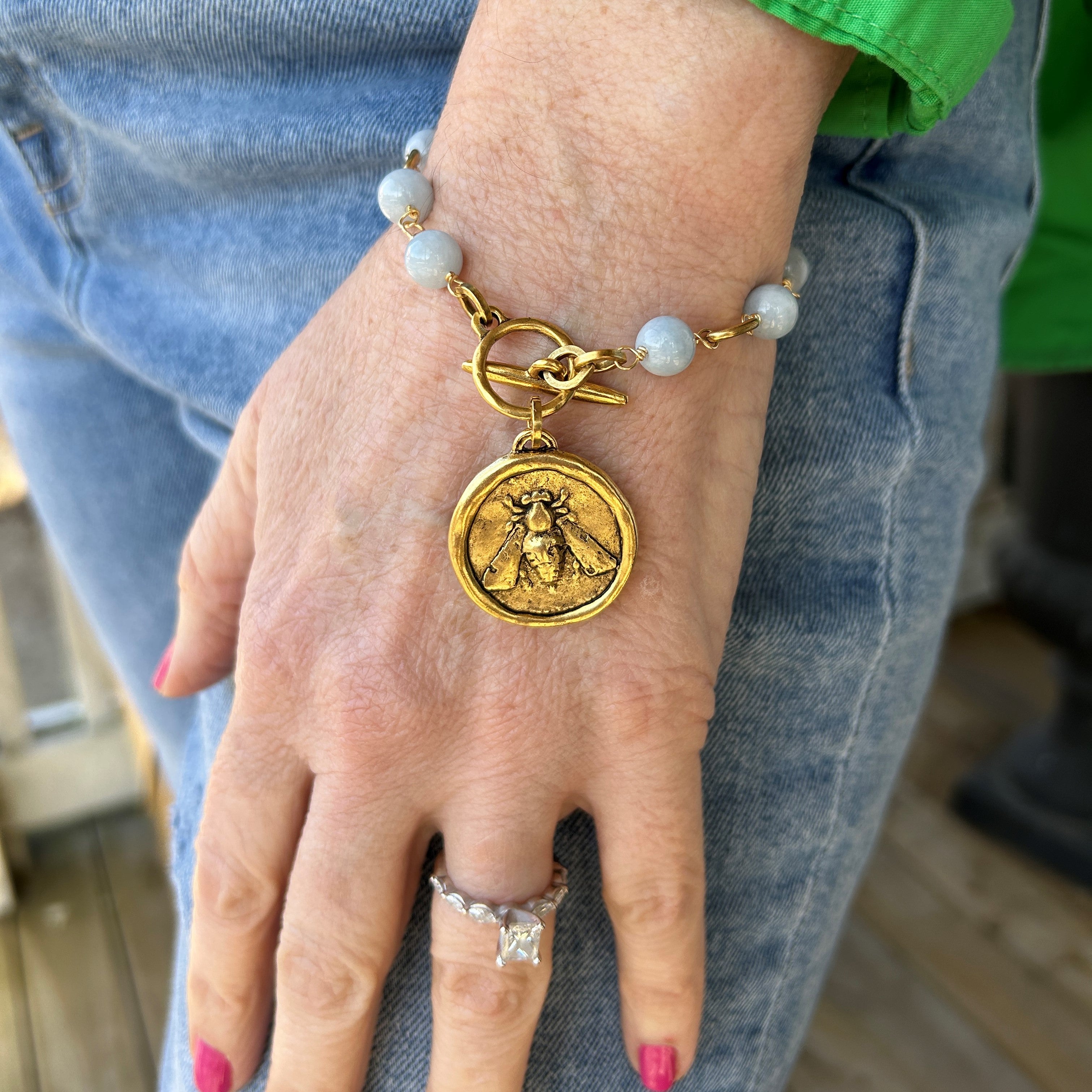 Beaded Bracelet with Queen Bee Circle Pendant