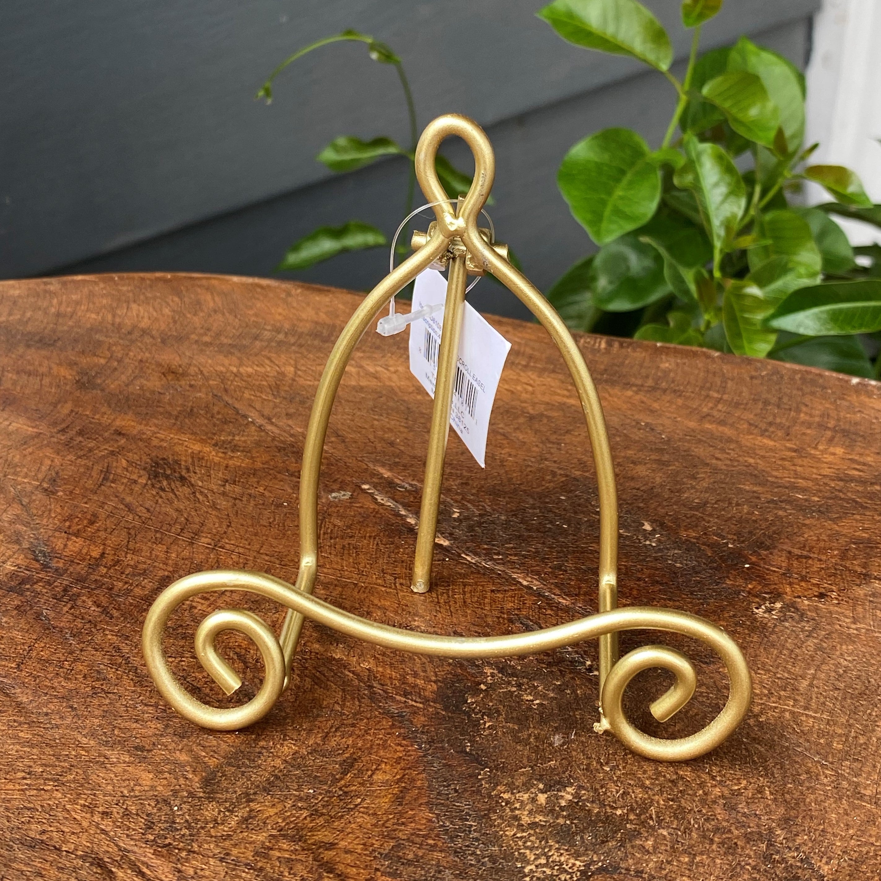 Gold Scroll Easel