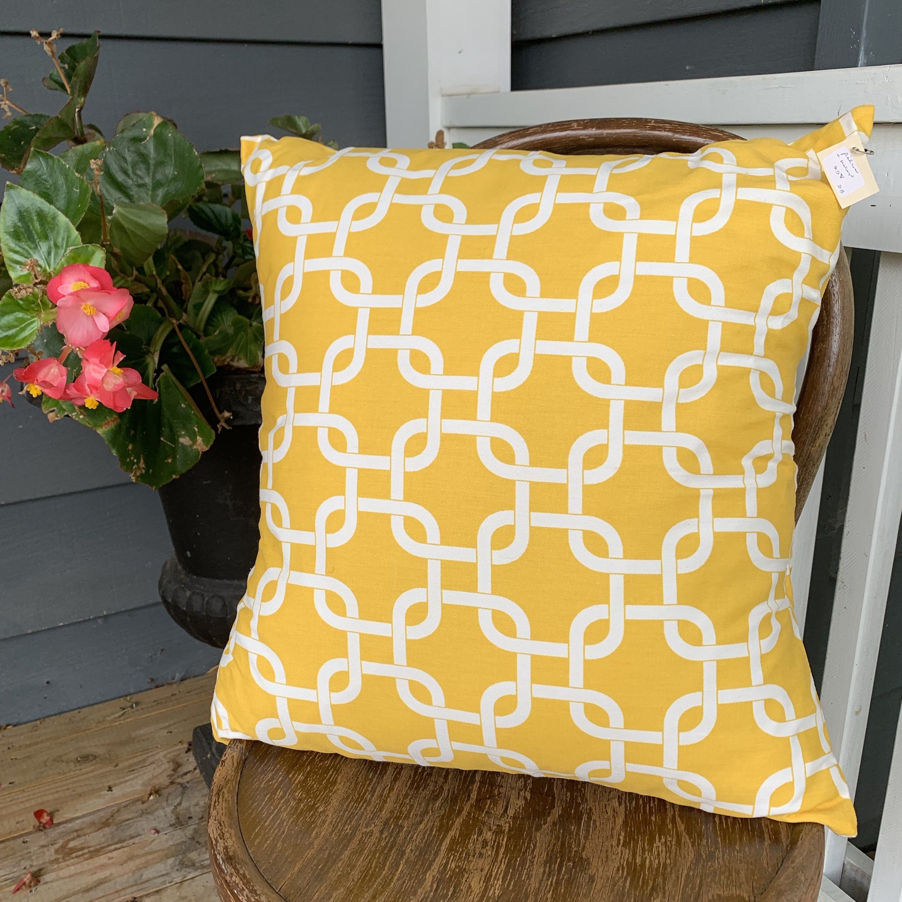 Yellow Chain Link Pattern Feather Pillow