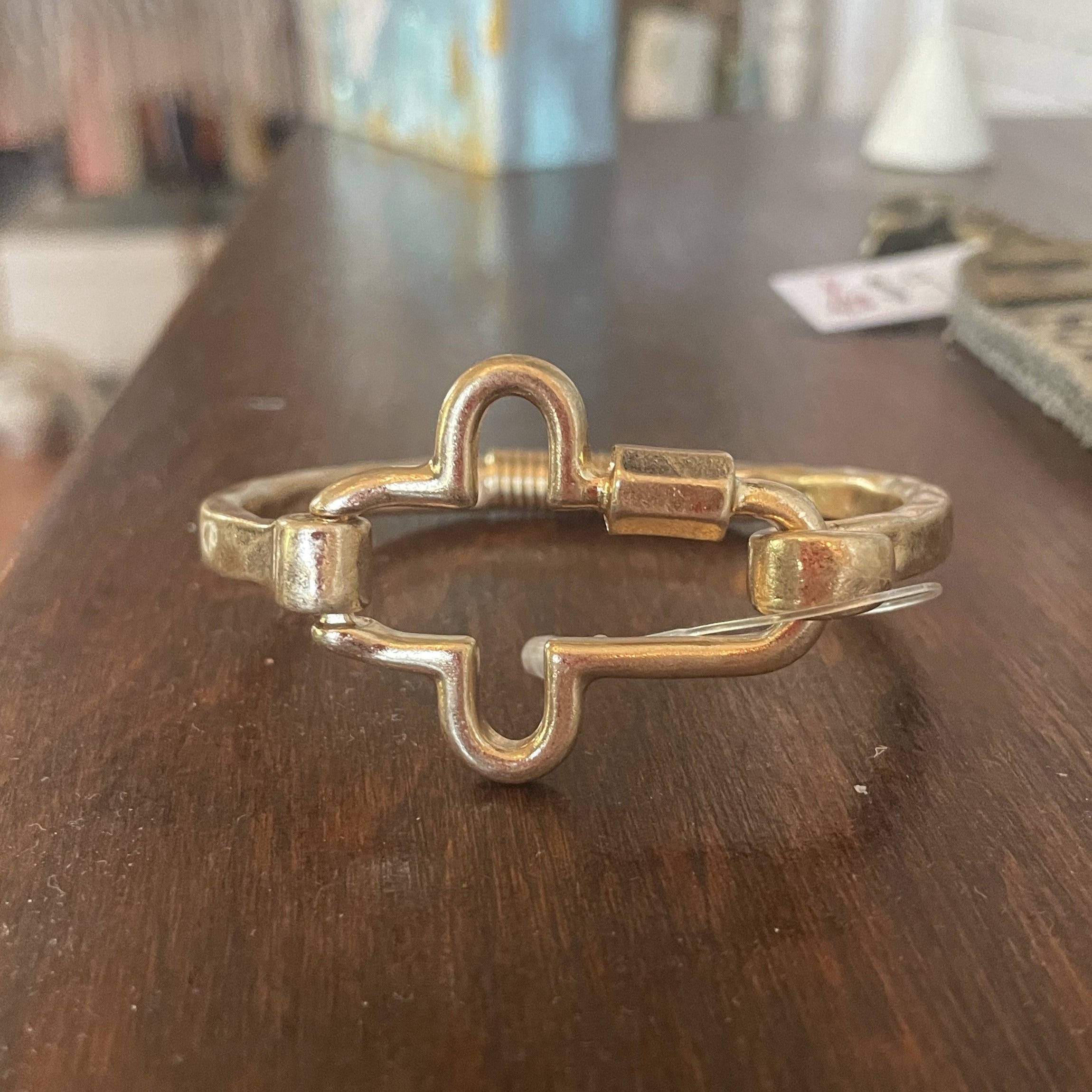 Metal Hinged Bracelet'