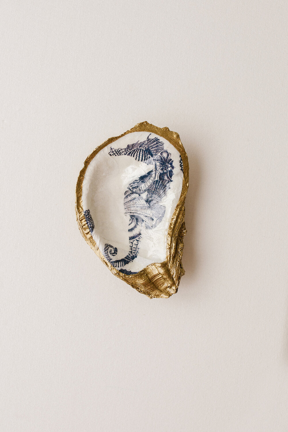 Grits & Grace painted oyster - Indigo Seahorse